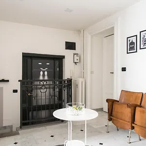 charming-apartment-near-central-station-area.it-lombardy.com/